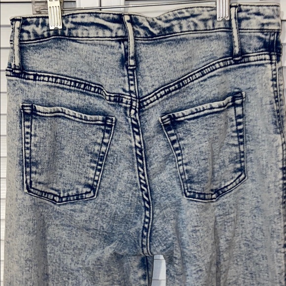 White Washed Jeans - Picture 4 of 4